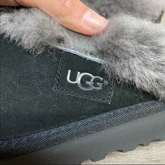 UGG | Cluggette Slippers In Black Grey Indoor Outdoor NEW - Picture 17 of 17